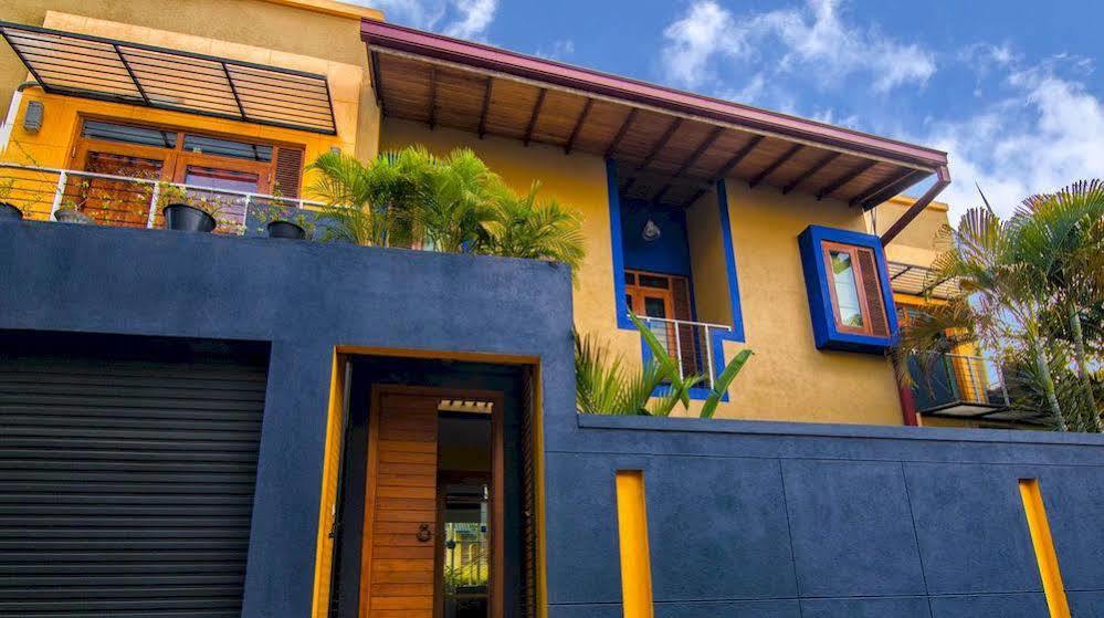 Oyo 437 Amali Residence Nugegoda Esterno foto