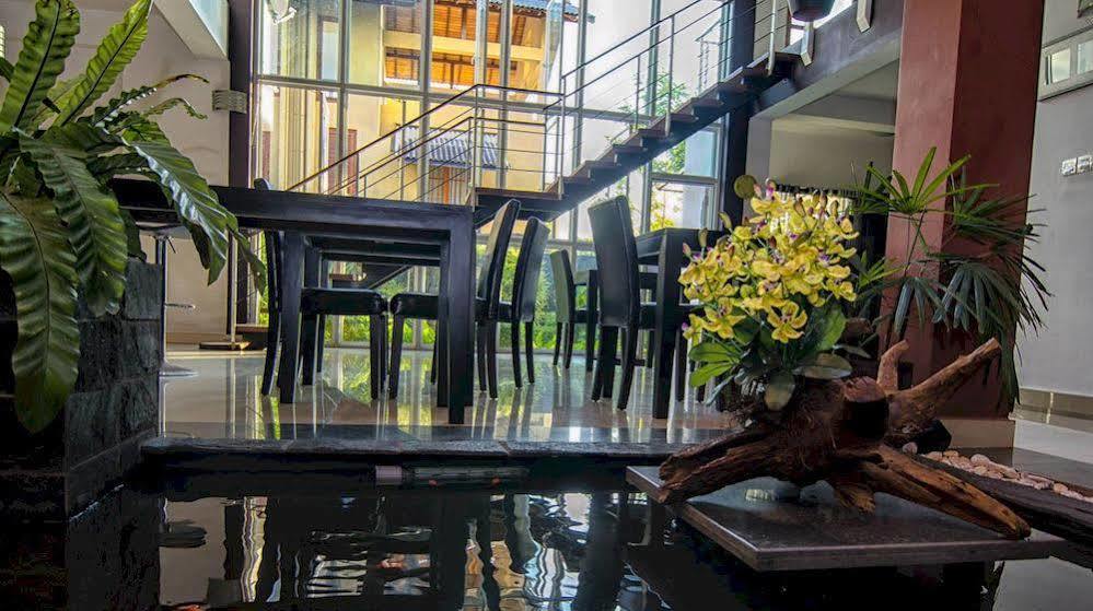 Oyo 437 Amali Residence Nugegoda Esterno foto